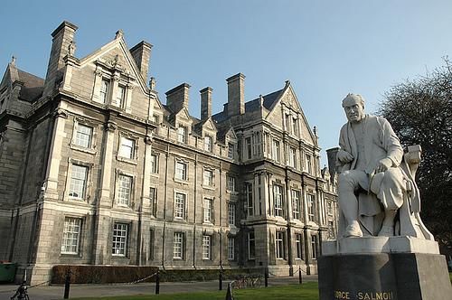 爱尔兰大学留学奖学金种类全面解析