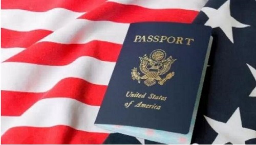 有关美国绿卡、入籍和护照申请的新变化，有喜有忧！
